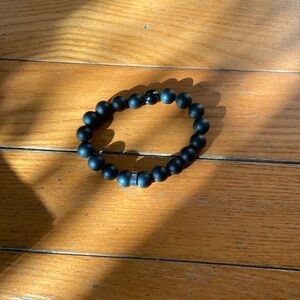 Black beaded bracelet